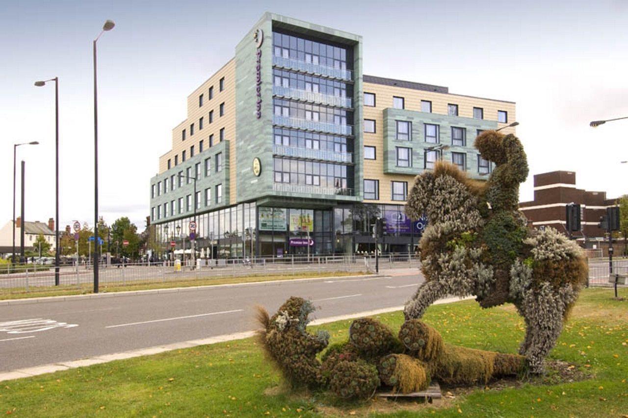 Premier Inn Doncaster Central Exterior foto