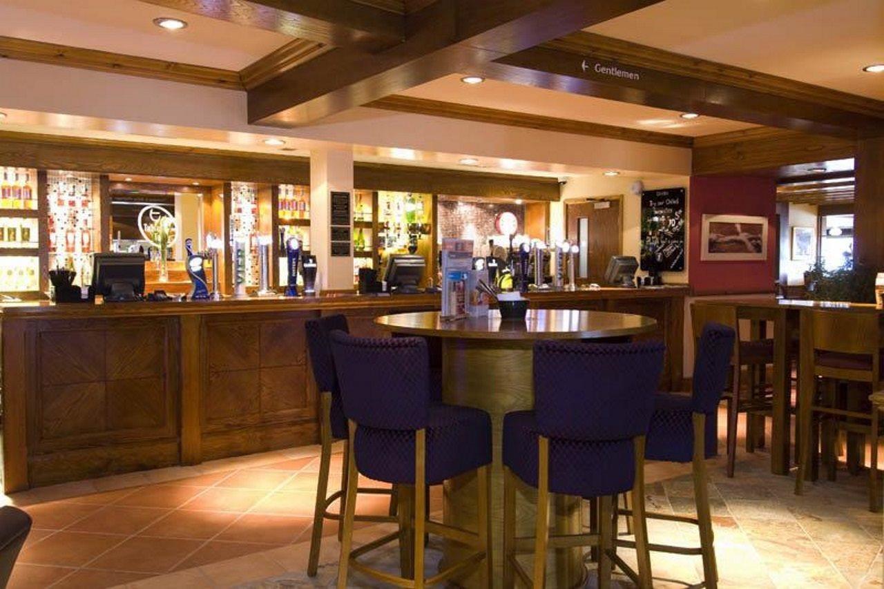 Premier Inn Doncaster Central Exterior foto