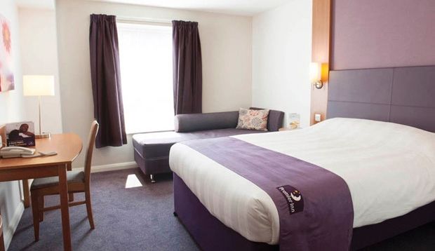 Premier Inn Doncaster Central Exterior foto